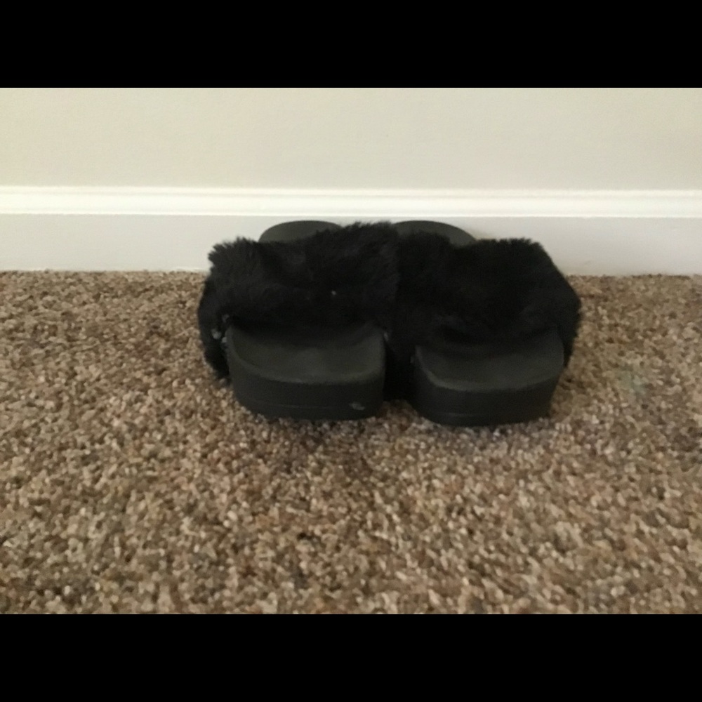 black platform sandals